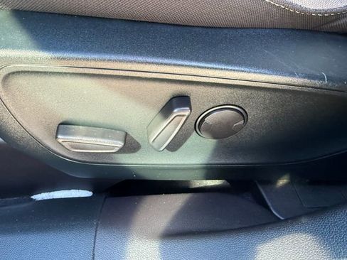 Used 2022 Ford Escape SE w/ Convenience Package image 18