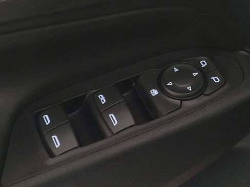 Used 2019 Chevrolet Equinox LT FWD image 27