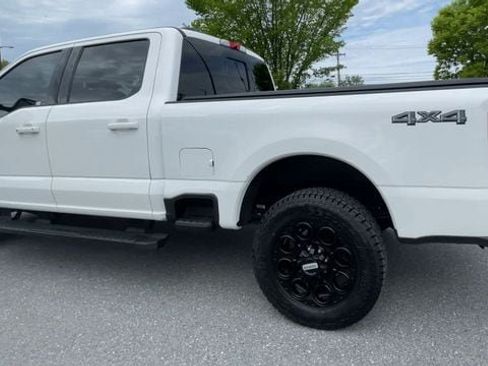 Certified 2025 Ford F250 Lariat w/ Lariat Ultimate Package AWD/4WD image 4
