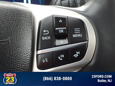 Certified 2025 Ford Explorer Active w/ Active Comfort Package AWD/4WD image 15