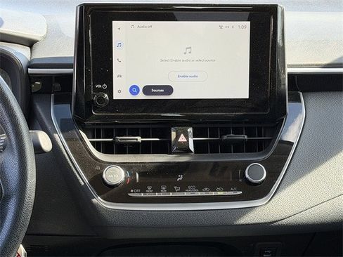 Certified 2024 Toyota Corolla LE image 17