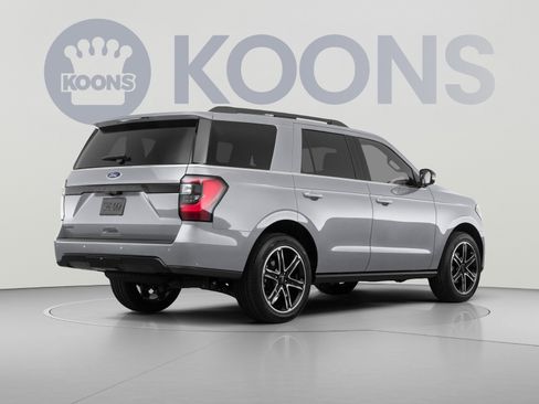 Used 2021 Ford Expedition Limited AWD/4WD image 4