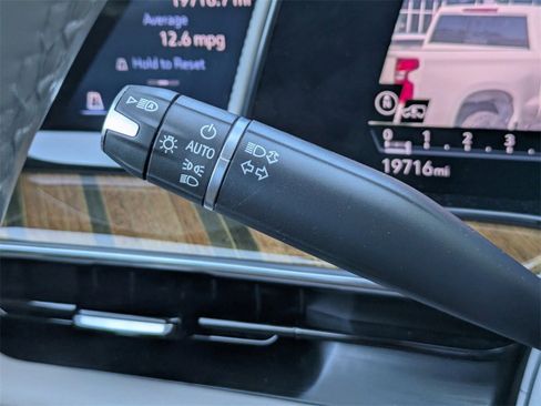 Used 2022 Cadillac Escalade ESV Sport Platinum image 30