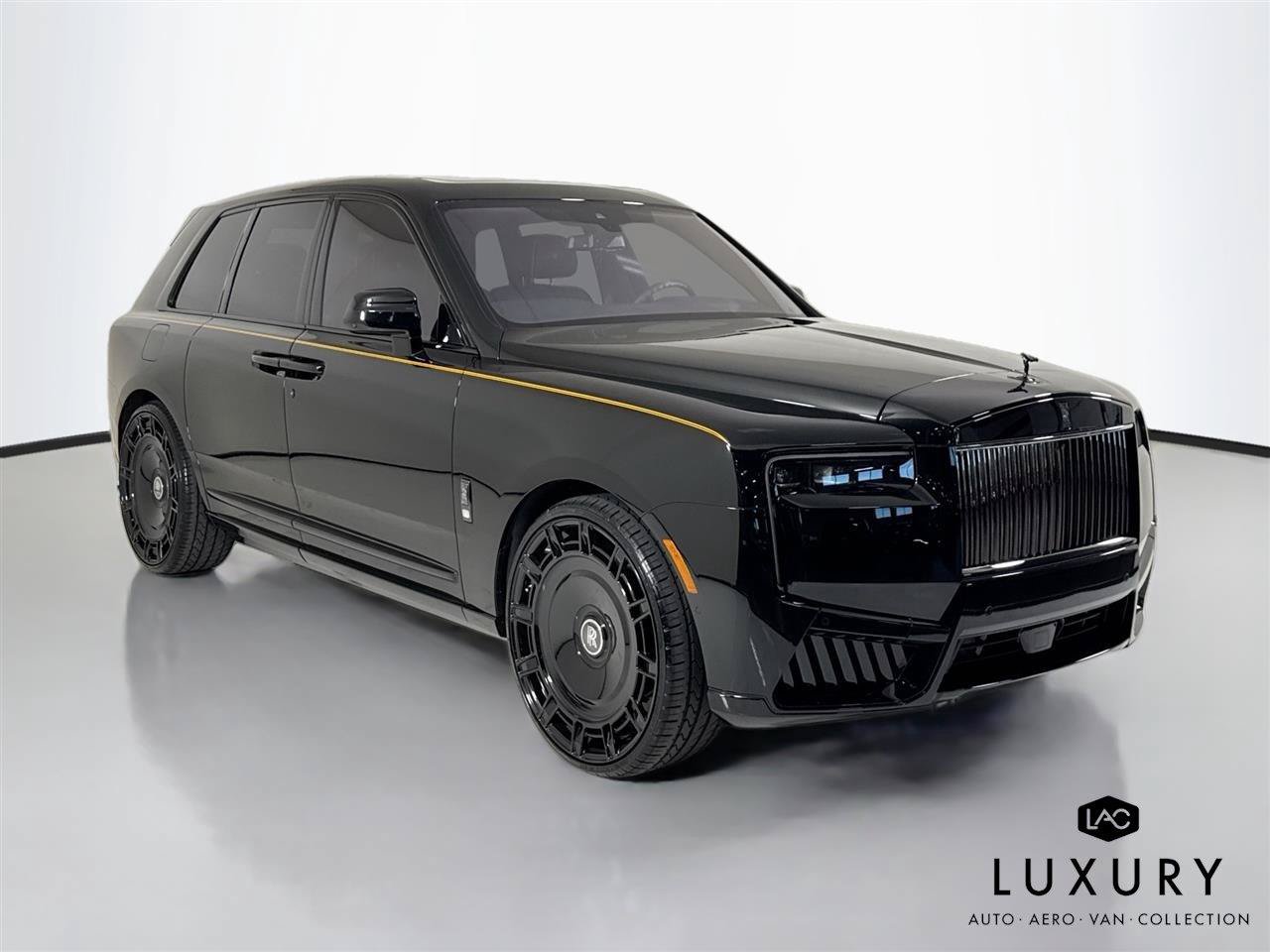 Used 2025 Rolls-Royce Cullinan Black Badge AWD/4WD image 2