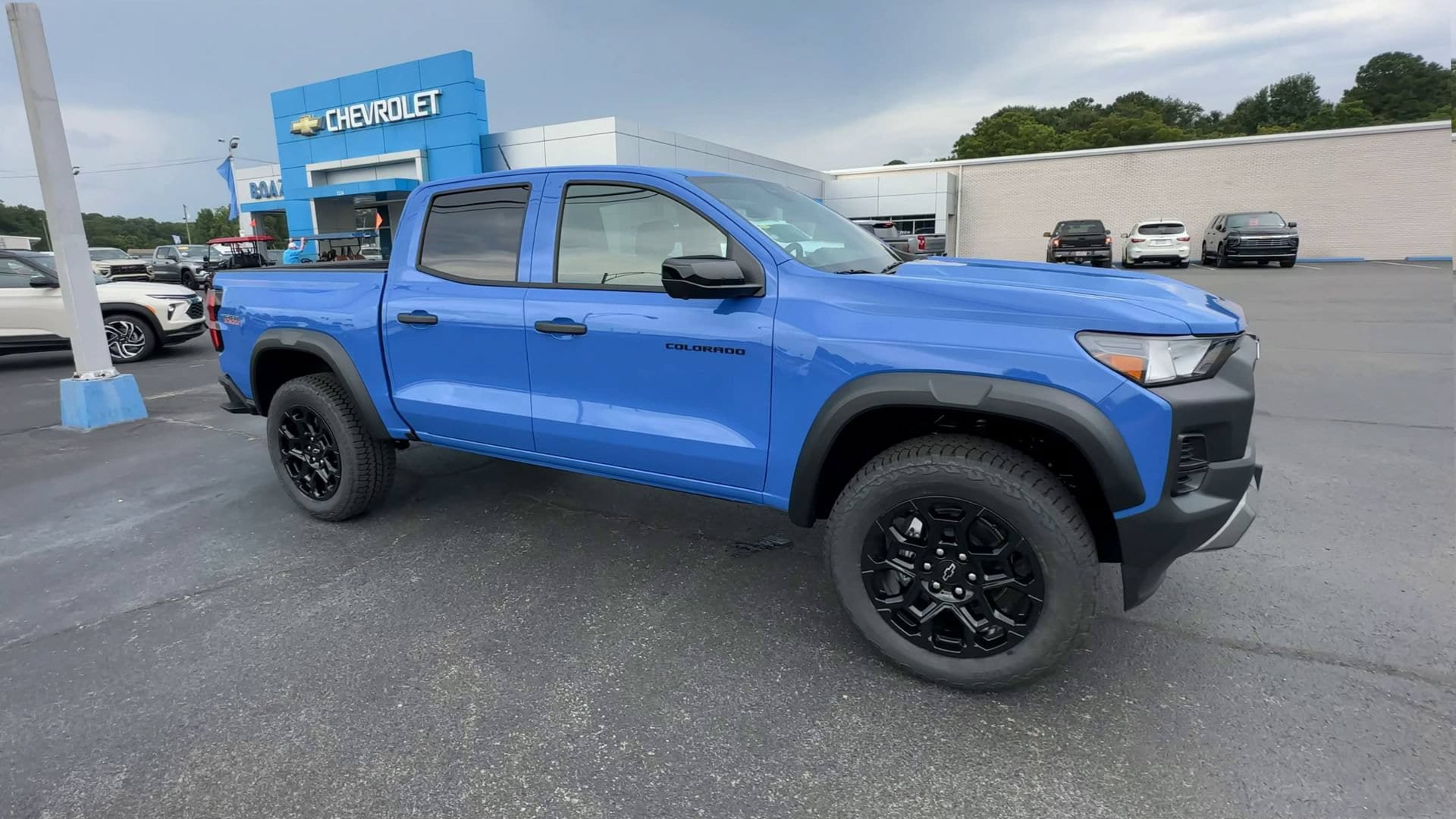 New 2026 Chevrolet Colorado Trail Boss AWD/4WD image 2