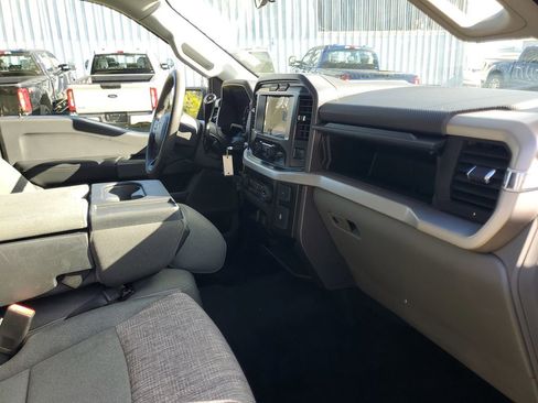 Used 2023 Ford F150 XLT image 32