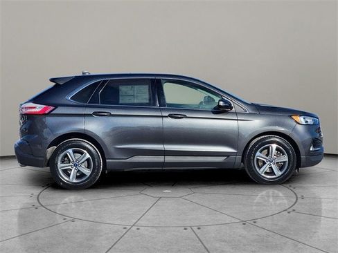 Certified 2020 Ford Edge SEL w/ Convenience Package image 12