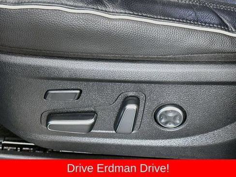 Used 2023 Hyundai Palisade Limited AWD/4WD image 12
