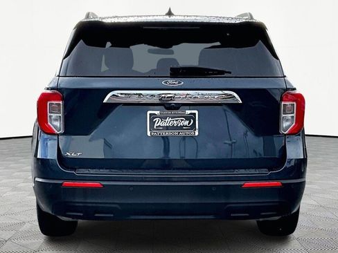 Used 2022 Ford Explorer XLT image 4