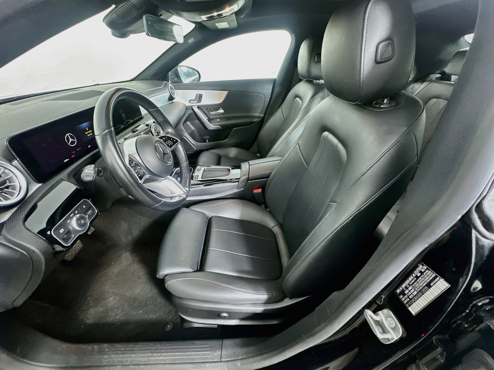 Used 2025 Mercedes-Benz CLA 250 image 13