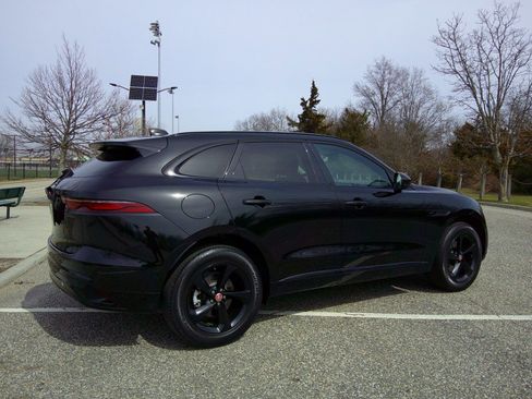 Used 2023 Jaguar F-PACE S image 12