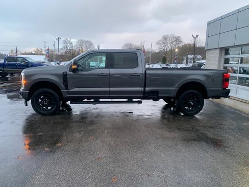 Certified 2024 Ford F250 Lariat w/ Black Appearance Package image 3