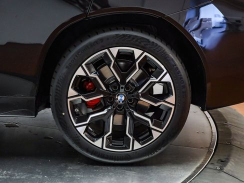 Certified 2025 BMW X3 xDrive30i w/ M Sport Package image 11