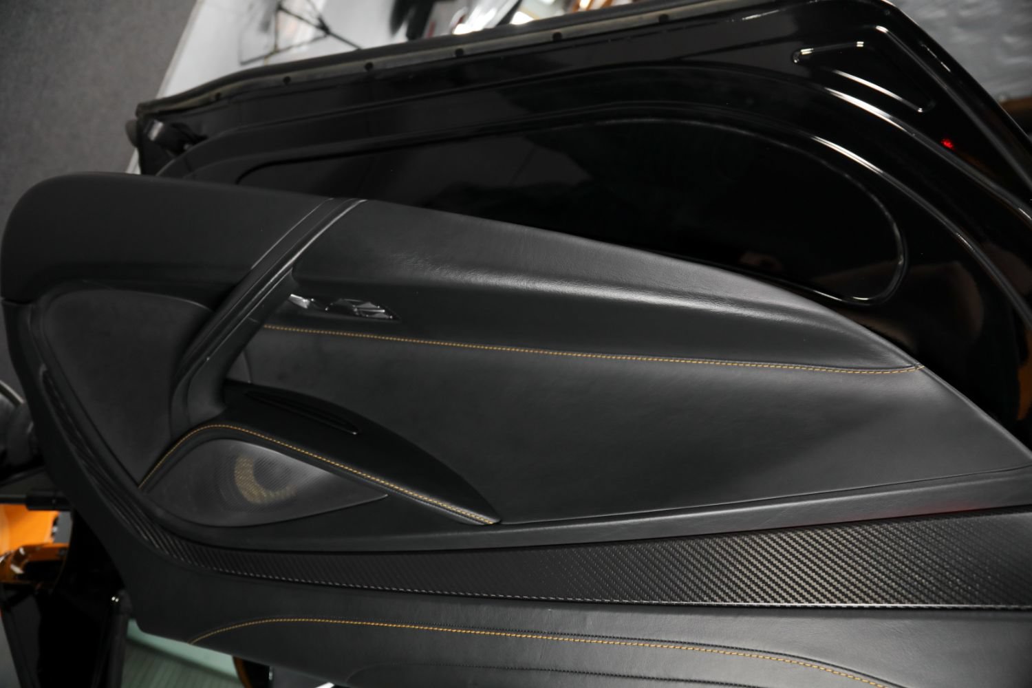Used 2021 McLaren 765LT RWD image 52
