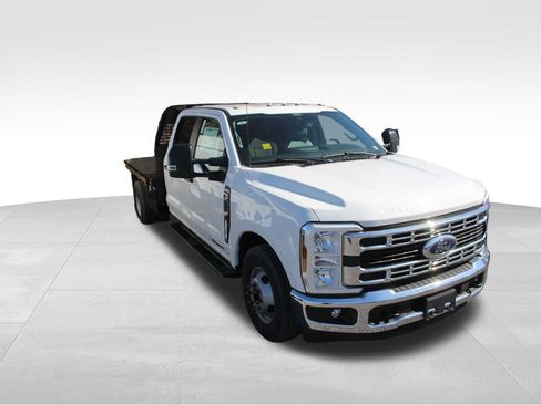 New 2024 Ford F350 XL w/ XL Chrome Package image 2
