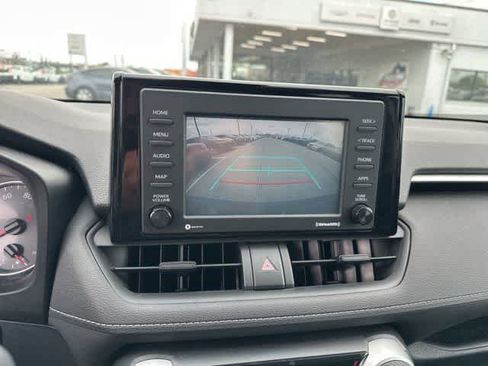 Used 2020 Toyota RAV4 LE w/ All Weather Liner Package image 8
