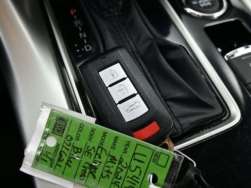 Used 2024 Mitsubishi Eclipse Cross SE image 13