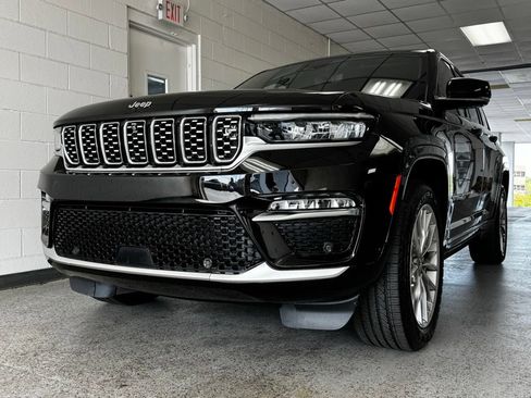 Certified 2023 Jeep Grand Cherokee Summit w/ Adv Protech Group IV AWD/4WD image 26