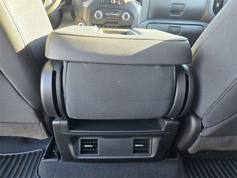 Used 2023 Chevrolet Silverado 1500 Custom image 15
