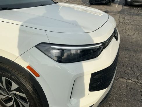 Certified 2025 Volkswagen Tiguan S image 28