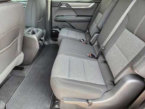 New 2025 GMC Acadia Elevation image 8