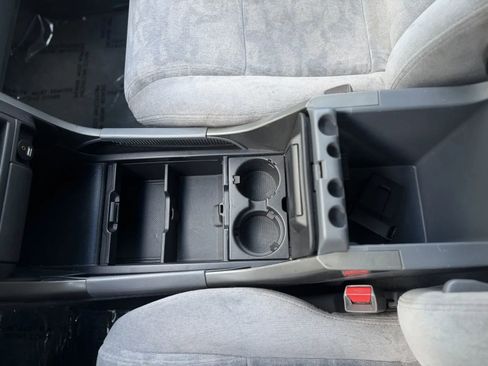 Used 2004 Honda Pilot EX image 31