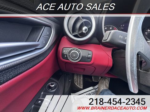 Used 2021 Alfa Romeo Giulia Ti Sport image 13