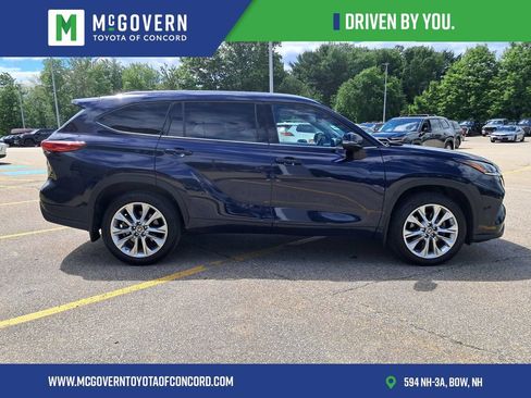 Used 2023 Toyota Highlander Limited AWD/4WD image 7
