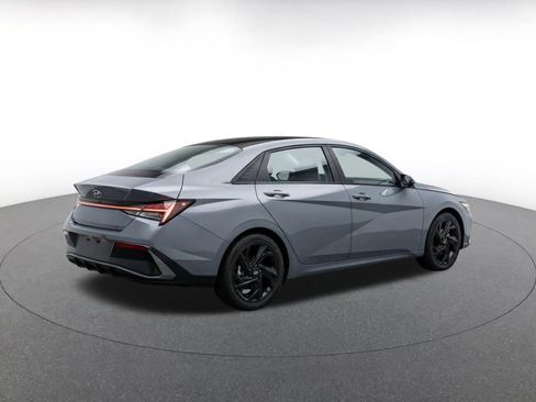 Used 2026 Hyundai Elantra Sport FWD image 9