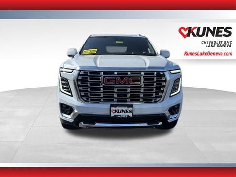 New 2026 GMC Yukon Denali w/ Sun & Power Step Package AWD/4WD image 9