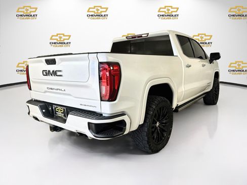 Used 2019 GMC Sierra 1500 Denali w/ Denali Ultimate Package AWD/4WD image 8