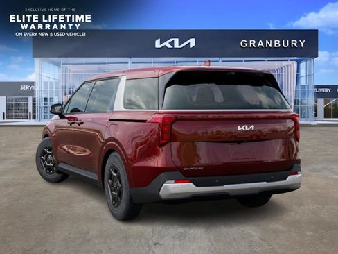 New 2026 Kia Carnival FWD image 5