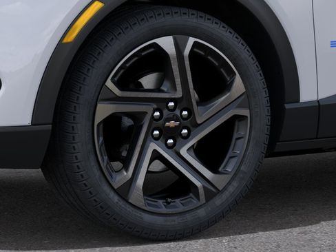 New 2026 Chevrolet Equinox EV LT w/ Convenience Package II image 9