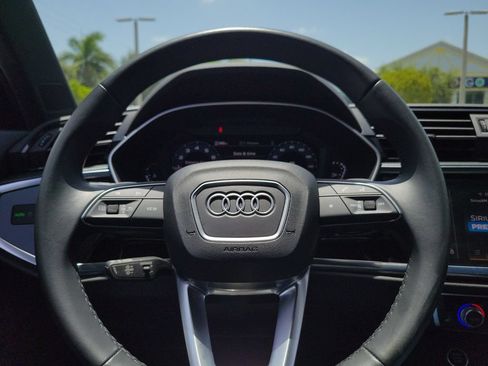 Certified 2025 Audi Q3 2.0T Premium w/ Convenience Package AWD/4WD image 8