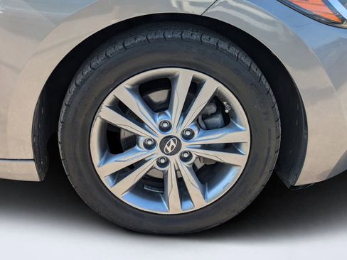 Used 2018 Hyundai Elantra SEL image 11