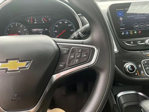 Used 2024 Chevrolet Malibu LT FWD image 15