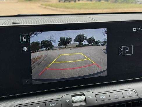Used 2025 Kia K4 FWD image 24