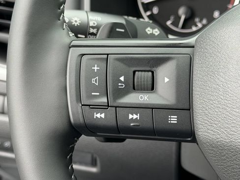 New 2026 Nissan Rogue SV FWD image 9