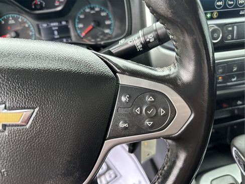Used 2022 Chevrolet Colorado LT w/ Fleet Safety Package image 11