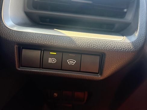 Used 2024 Toyota Prius LE FWD image 15