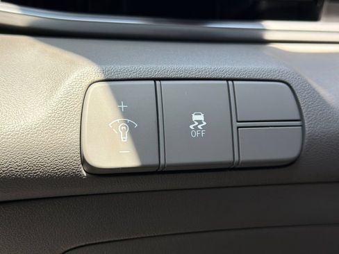 New 2026 Hyundai Elantra Sport FWD image 30