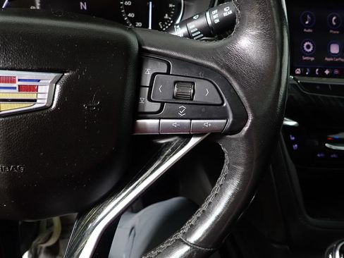 Used 2020 Cadillac XT6 Premium Luxury FWD image 31
