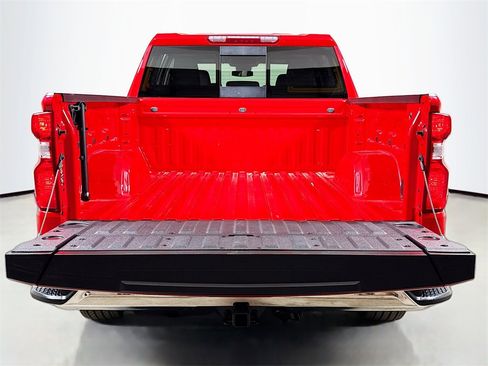 Certified 2025 Chevrolet Silverado 1500 LT w/ Convenience Package II image 24