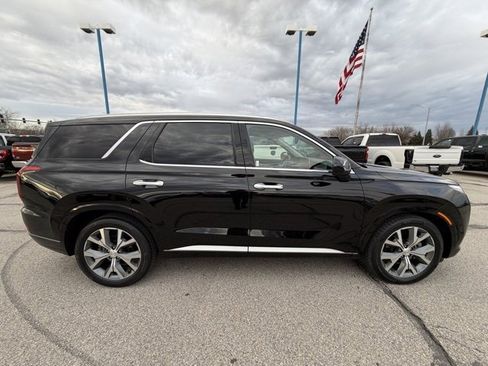 Used 2021 Hyundai Palisade Limited image 3