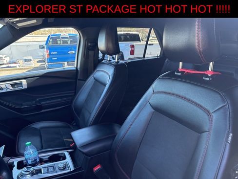 Used 2023 Ford Explorer ST-Line image 11