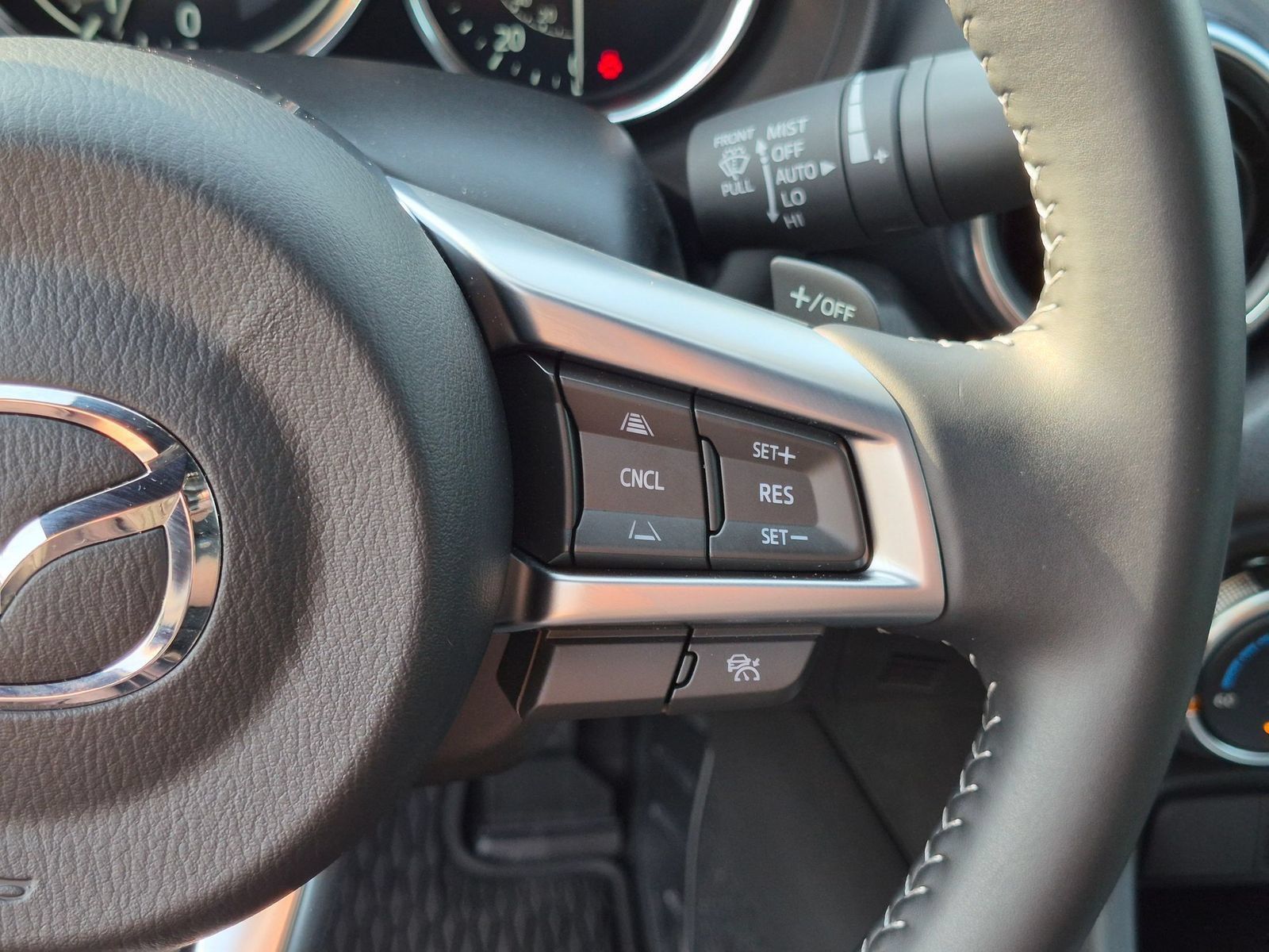 Used 2025 MAZDA MX-5 Miata Grand Touring w/ Weather Package RWD image 19
