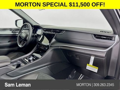 New 2025 Jeep Grand Cherokee L Altitude image 30