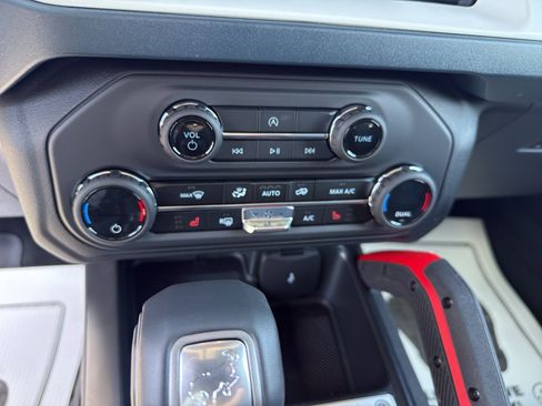 New 2026 Ford Bronco Heritage Edition AWD/4WD image 27