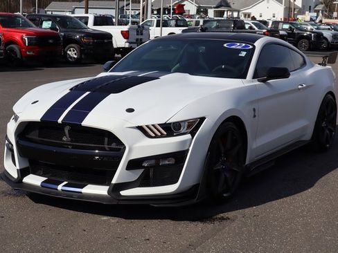 Used 2022 Ford Mustang Shelby GT500 w/ Carbon Fiber Track Pack image 13