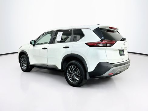 Used 2023 Nissan Rogue S AWD/4WD image 5